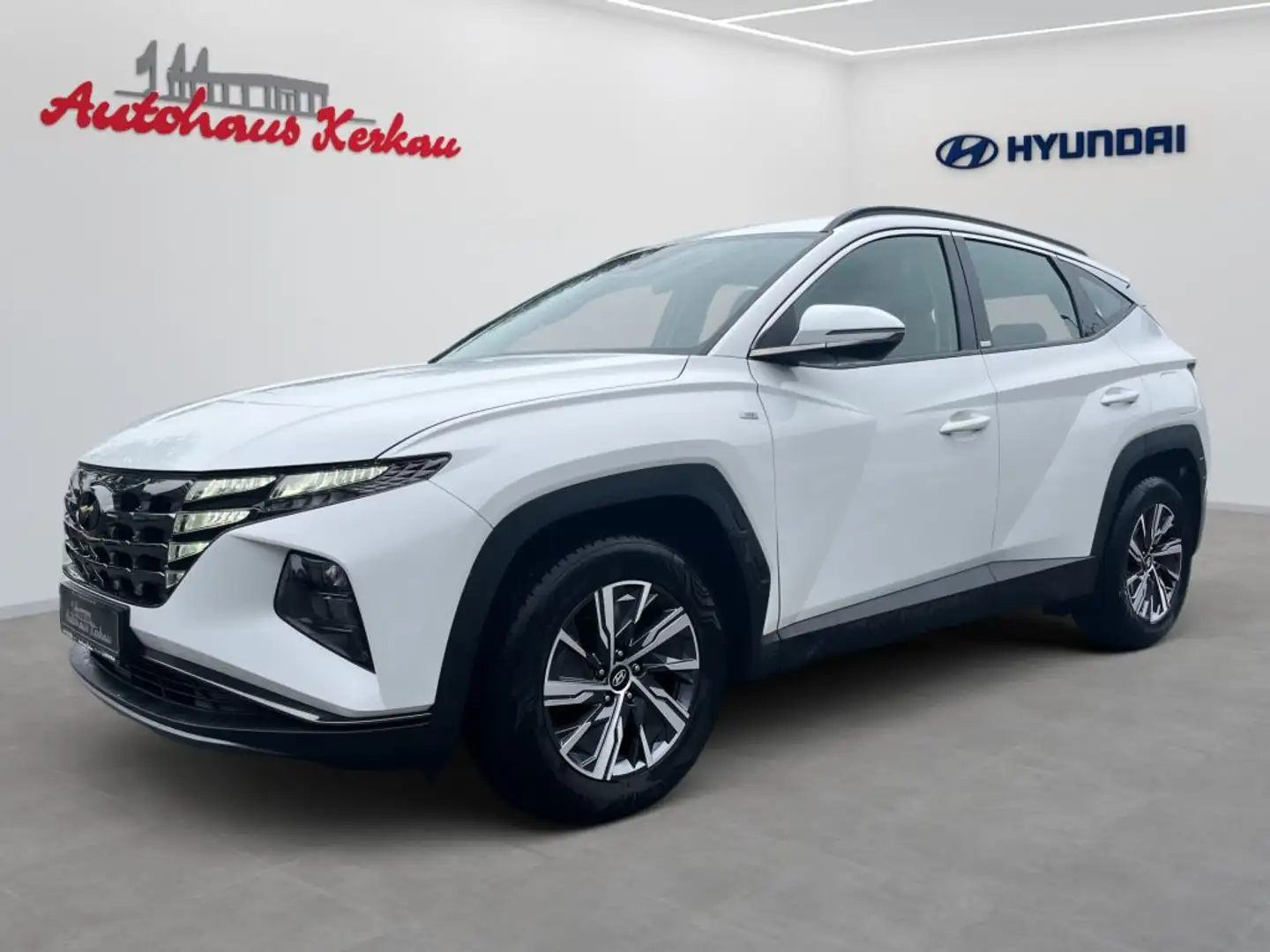 Hyundai TUCSON 1.6 CRDi 48V-Hybrid 2WD DCT Select White - 1