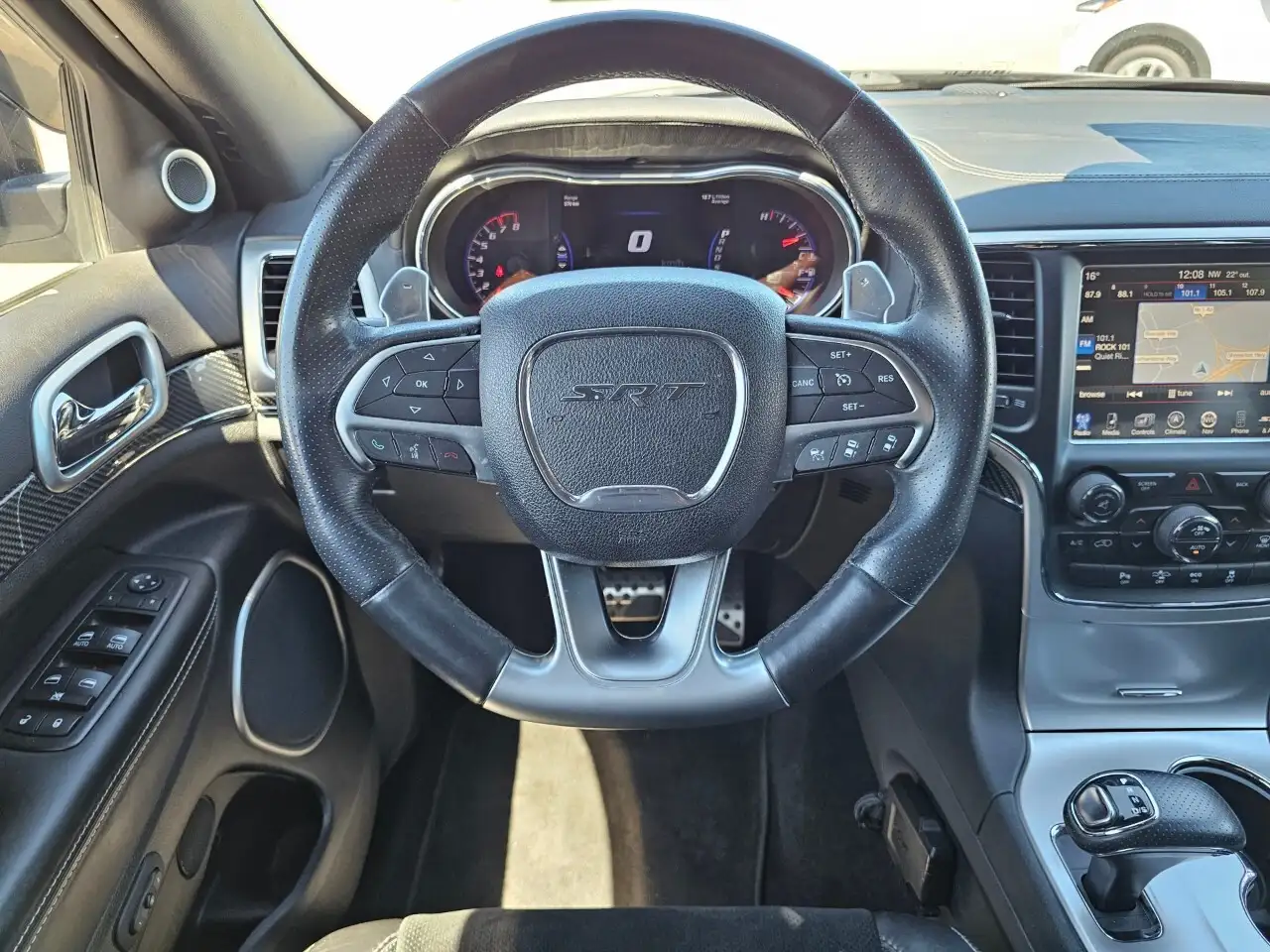 Jeep Grand Cherokee снимка Jeep Grand Cherokee