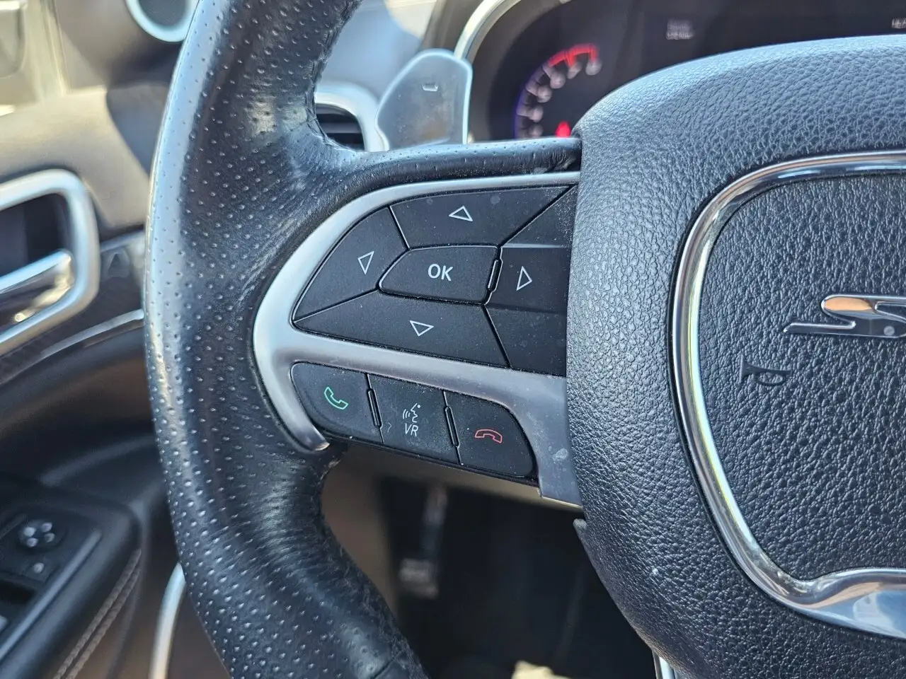 Jeep Grand Cherokee снимка Jeep Grand Cherokee