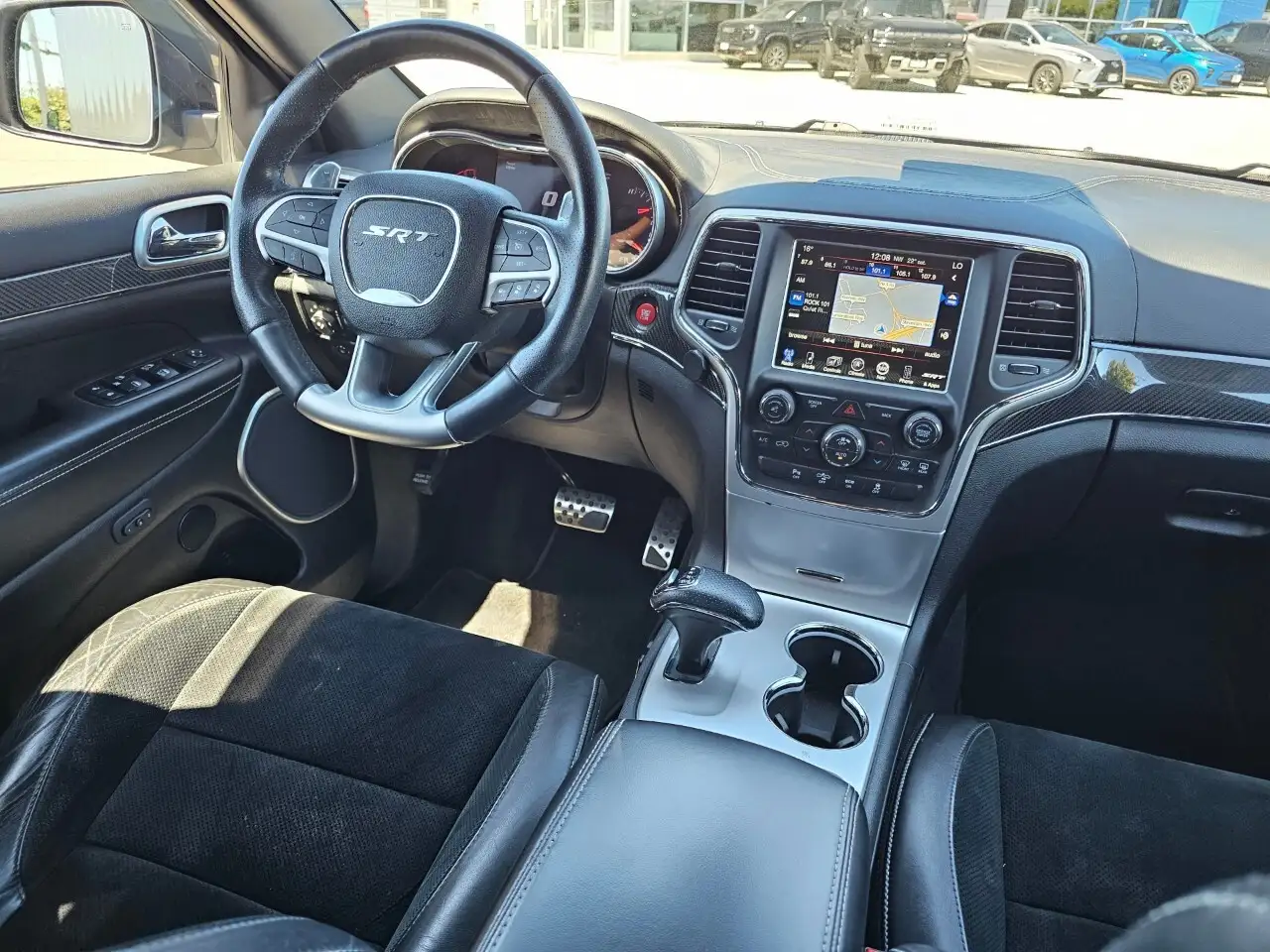 Jeep Grand Cherokee снимка Jeep Grand Cherokee