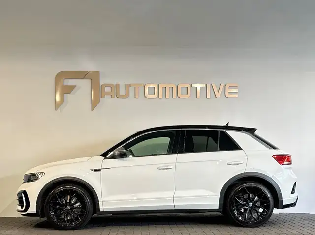 Volkswagen T-Roc view 12