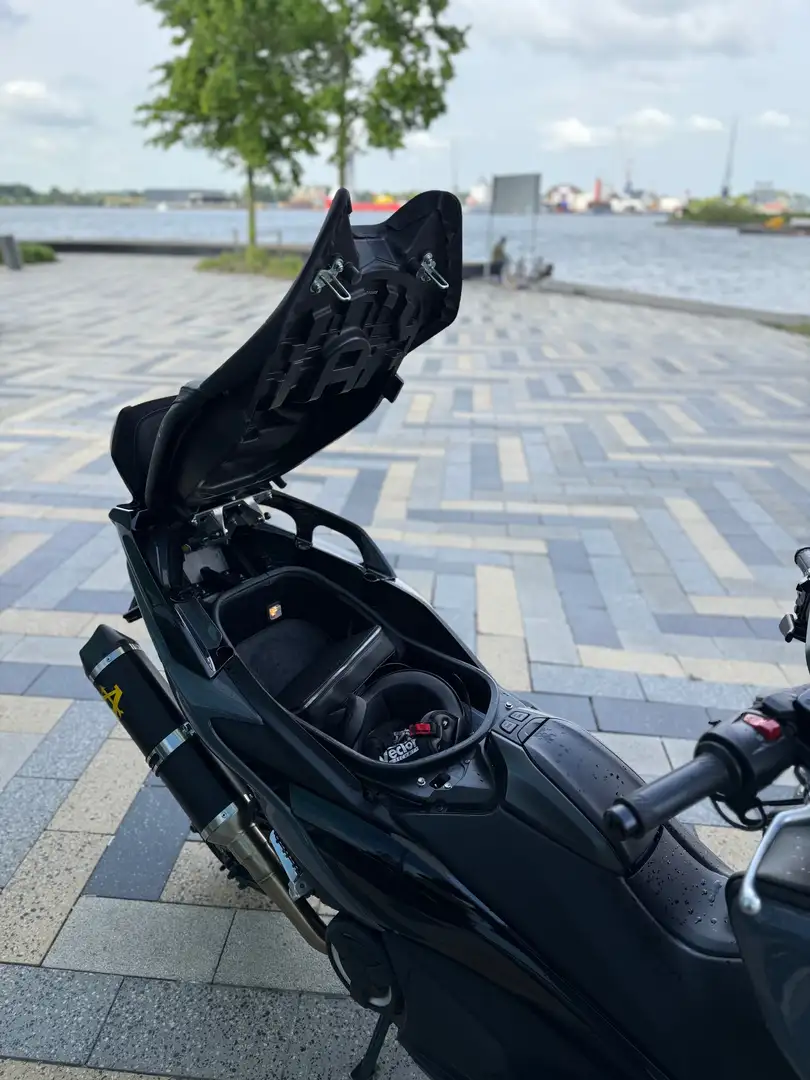 Yamaha TMAX 560 Tech Max Grijs - 2