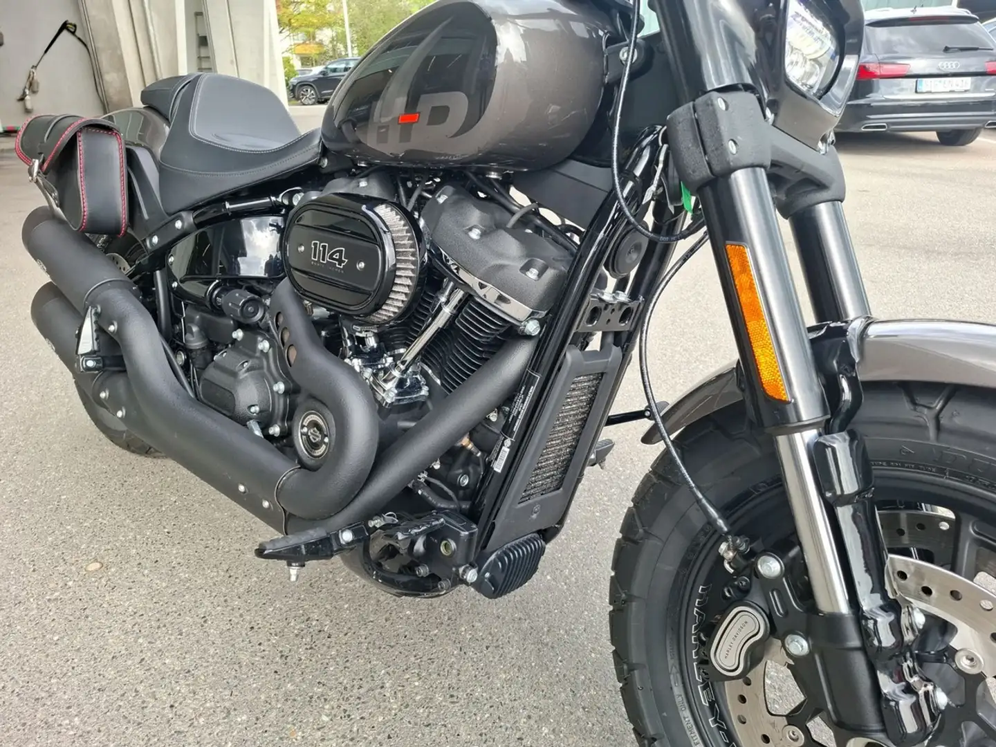 Harley-Davidson Fat Bob 114 Gris - 2