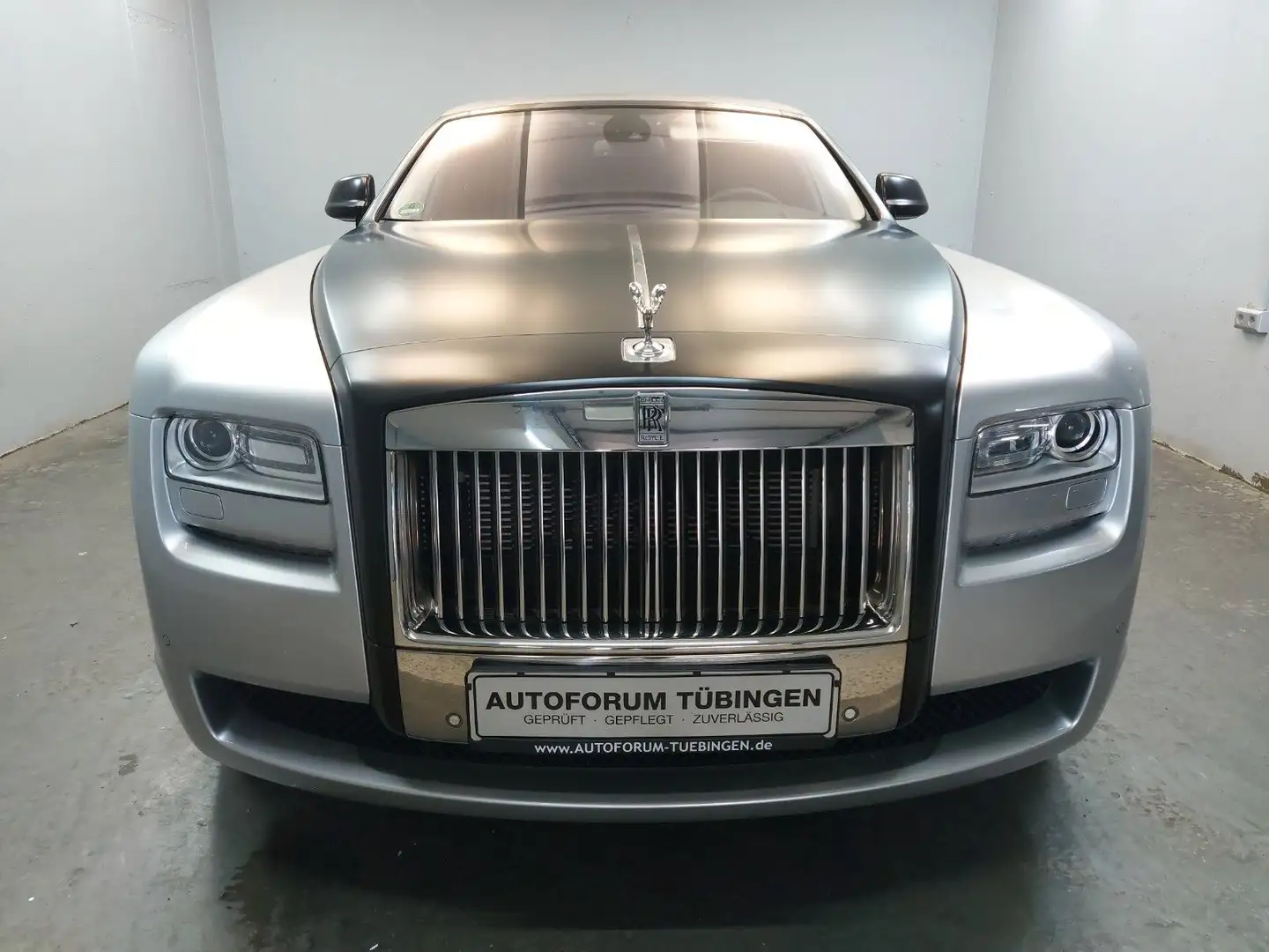 Rolls-Royce Ghost Noir - 2