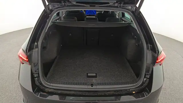 Skoda Octavia view 7