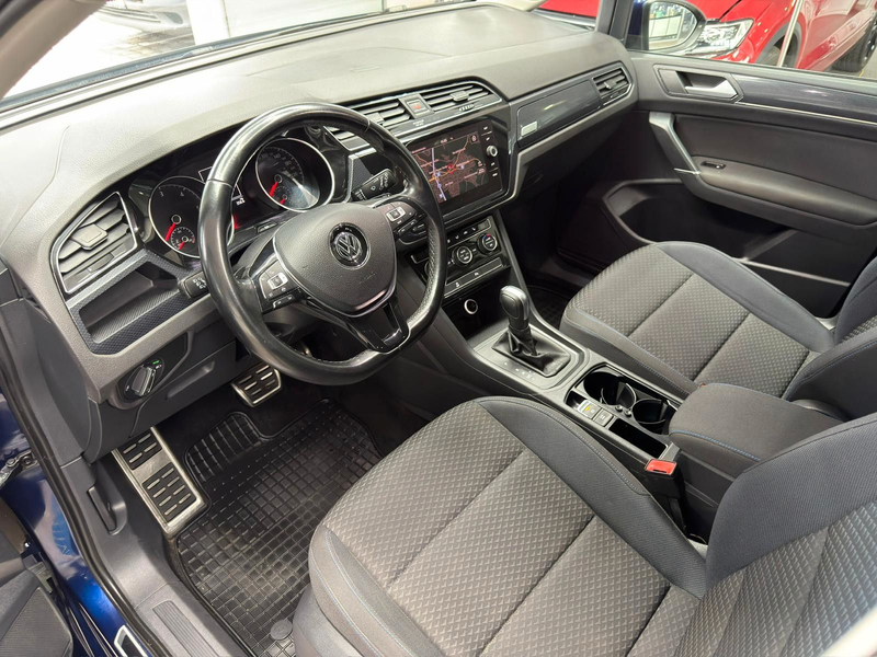 Volkswagen Touran United 2.0TDI DSG LED NAVI PDC 7-Sitzer — photo 11