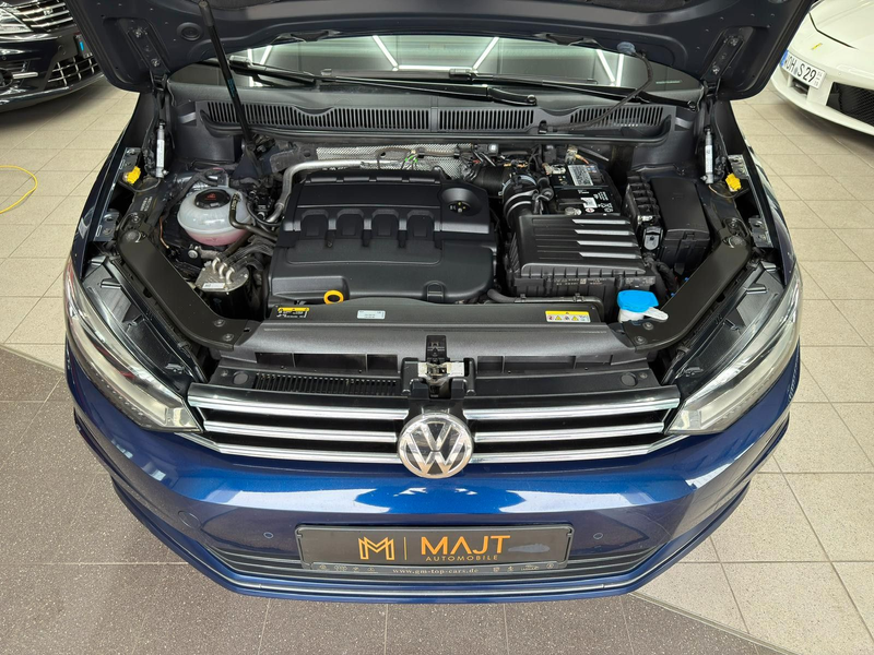 Volkswagen Touran United 2.0TDI DSG LED NAVI PDC 7-Sitzer — photo 6
