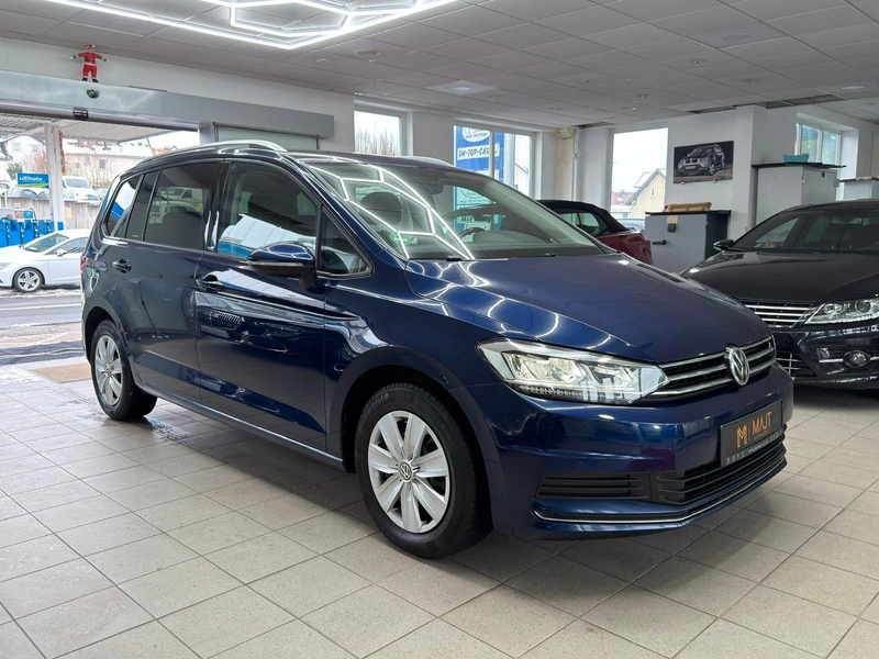 Volkswagen Touran United 2.0TDI DSG LED NAVI PDC 7-Sitzer — photo 4