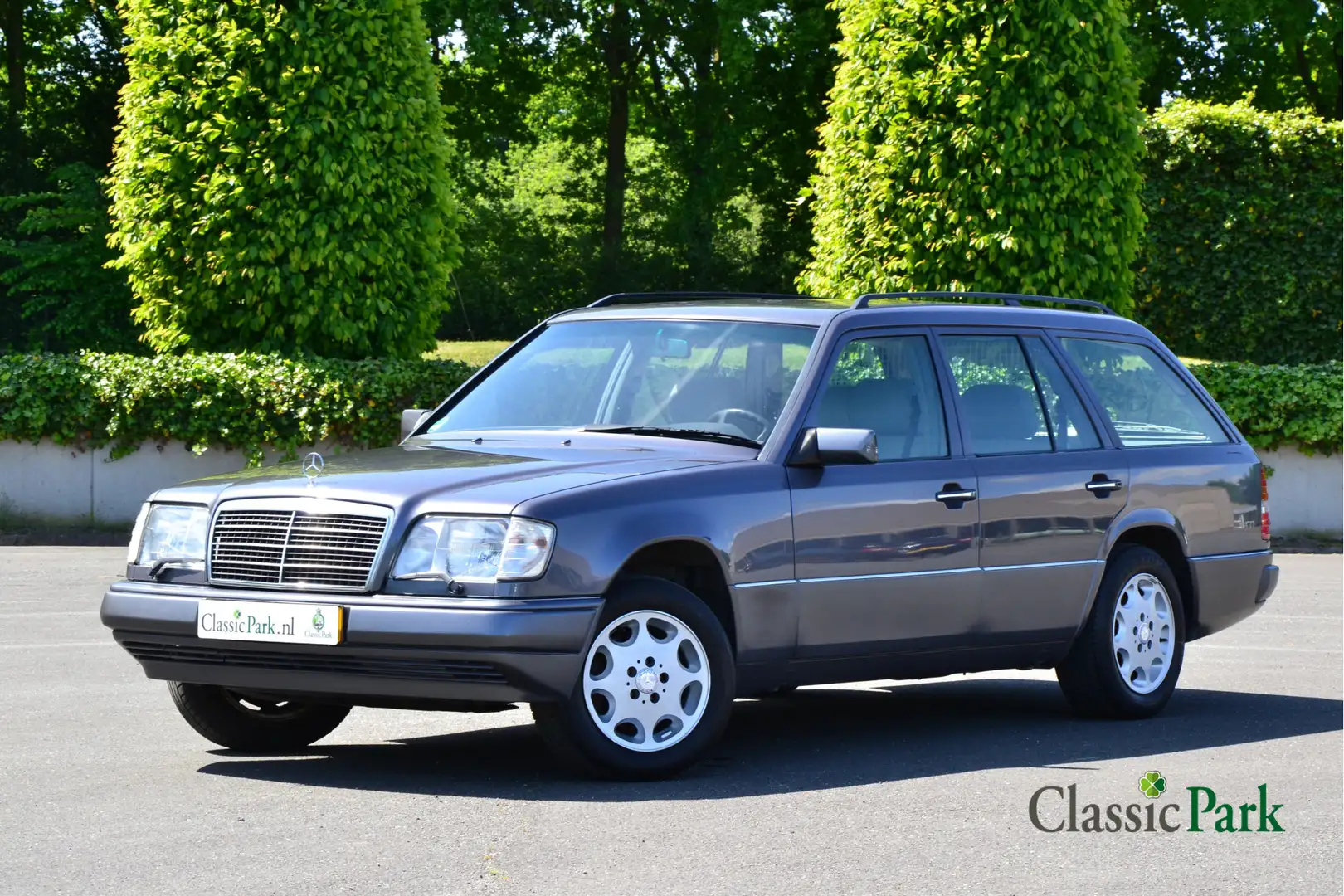 Mercedes-Benz E 280 Kombi Grijs - 1
