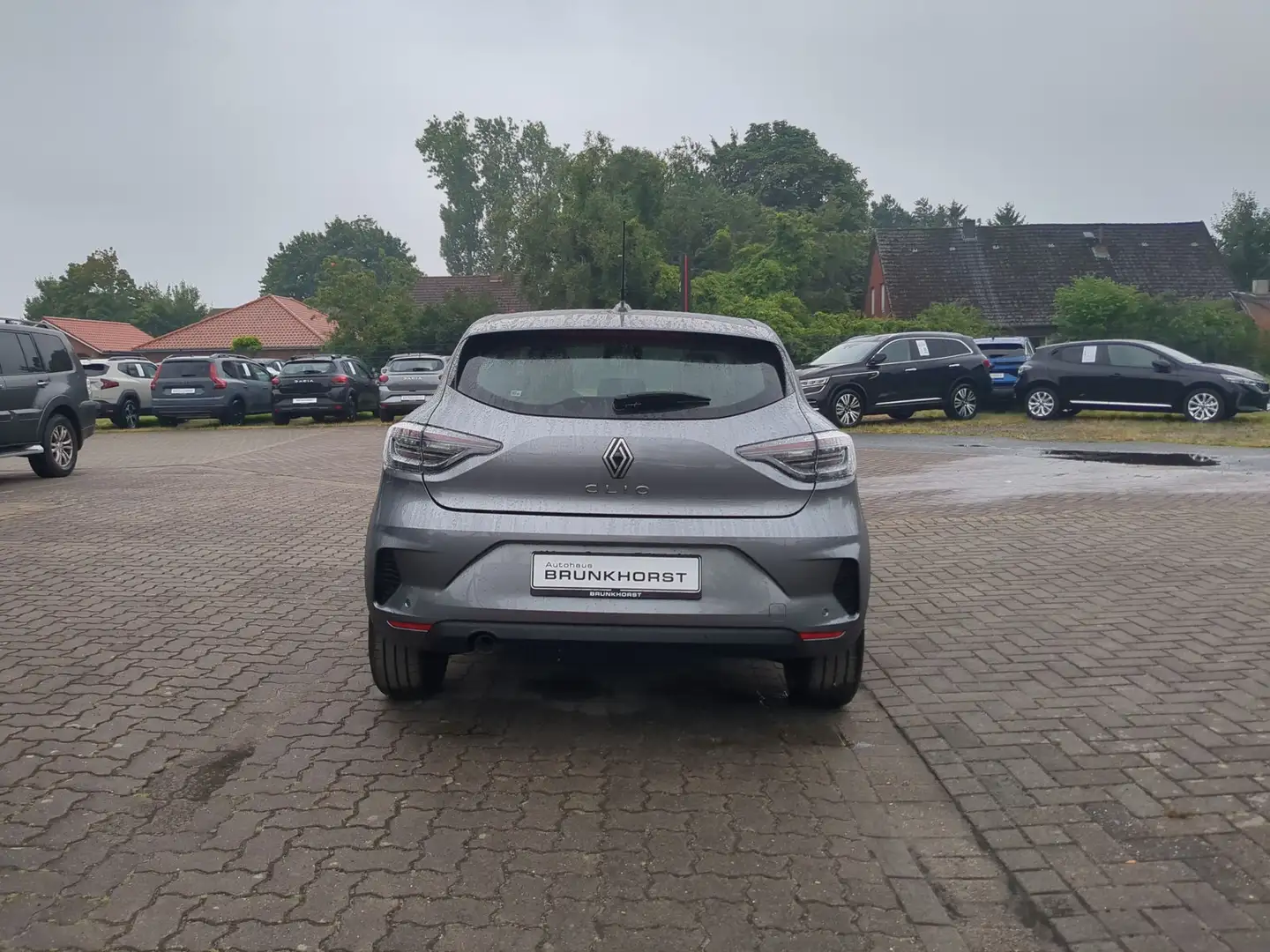 Renault Clio dCi 100 Evolution SHZ RFK Navi Grau - 2