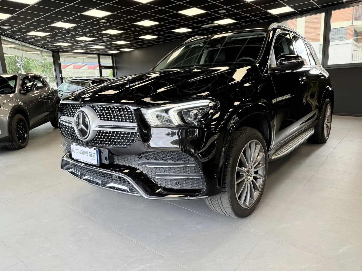 Mercedes-Benz GLE 300 GLE 300 d 4Matic Mild Hybrid Premium Plus *FULL* Negru - 1