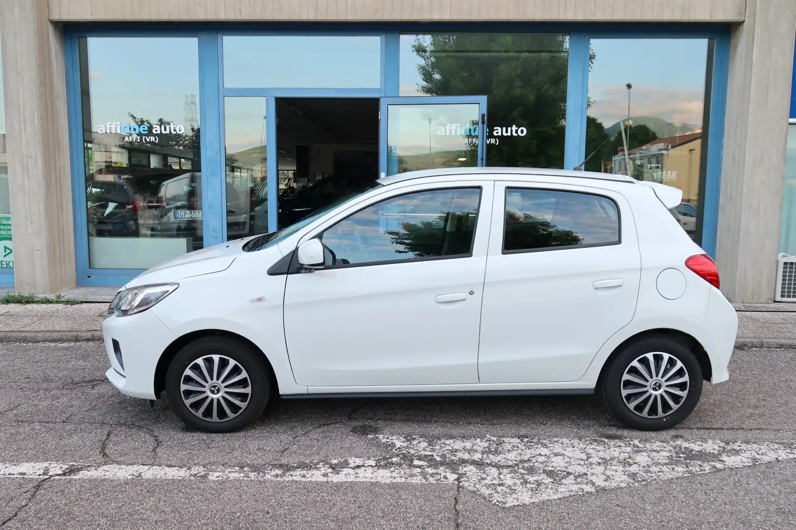 Mitsubishi Space Star 1.2 Invite 5p Bianco - 2