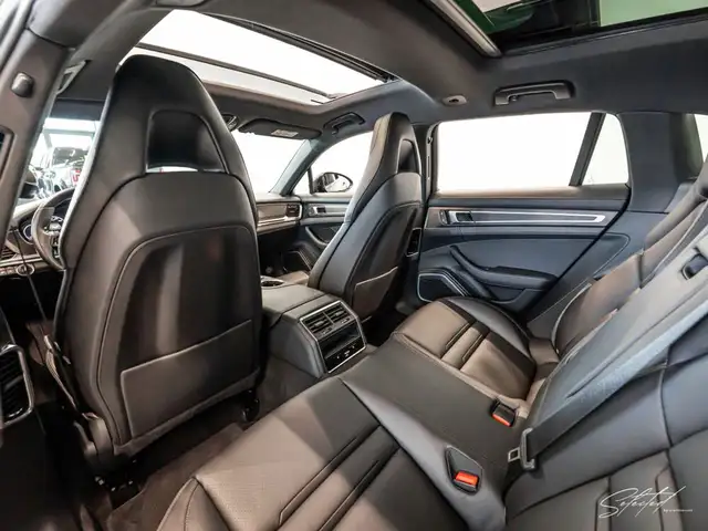 Porsche Panamera 4 E-Hybrid Sport Turismo PlatiniumEdition Ansicht 42