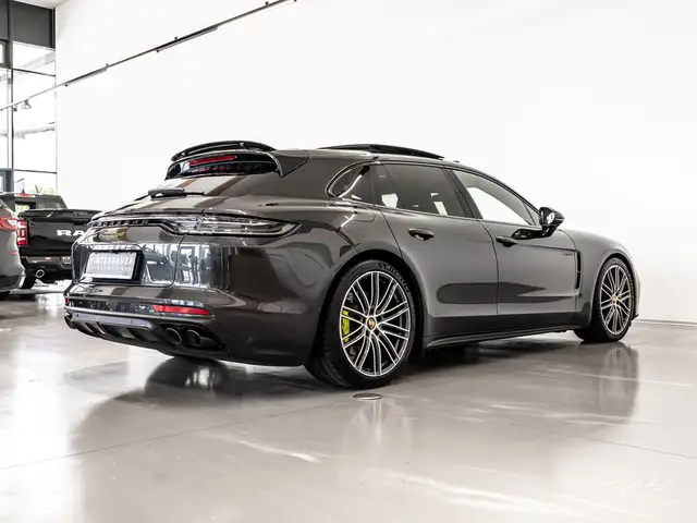 Porsche Panamera 4 E-Hybrid Sport Turismo PlatiniumEdition Ansicht 20