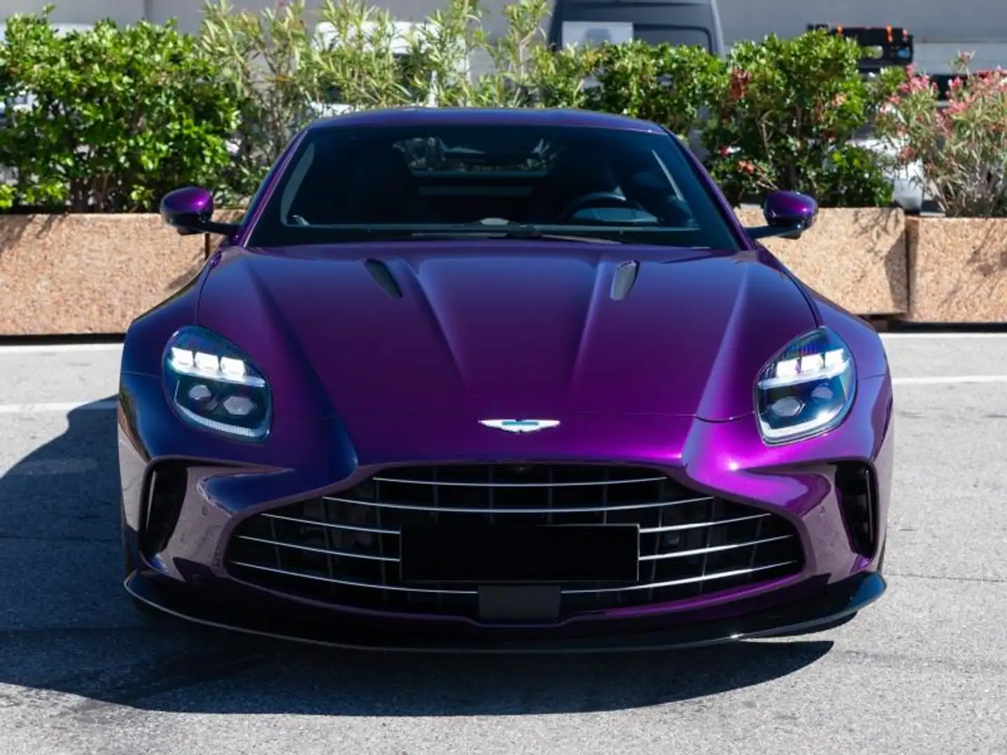 Aston Martin Vantage V8 4.0 535ch F1 Edition BVA Violett - 2