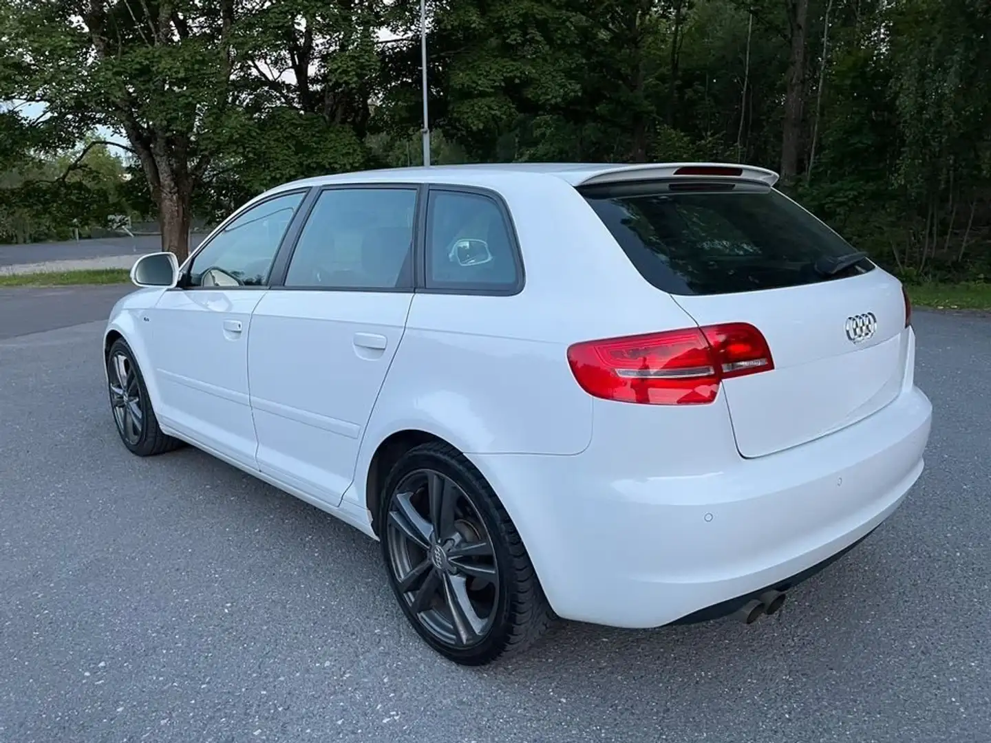 Audi A3 A3 1.4 TFSI Sportback Ambiente Blanc - 2