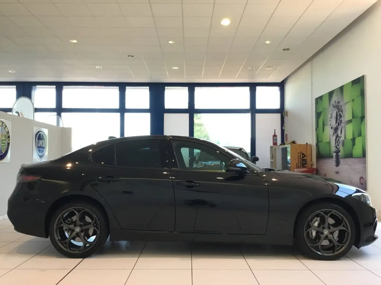 Alfa Romeo Giulia 2.0 Turbo 280 CV AT8 AWD Q4 Sprint MY24 Nero - 2