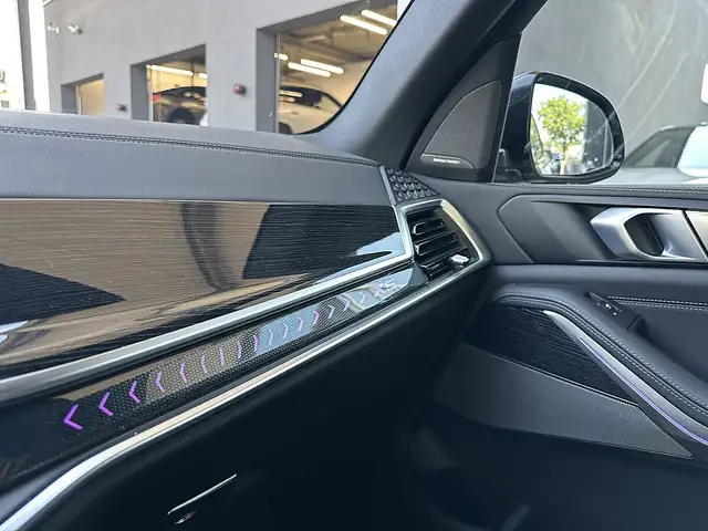 BMW X5 xDrive30d M-Paket Aut. / Iconic Glow / Sportsit... Ansicht 40