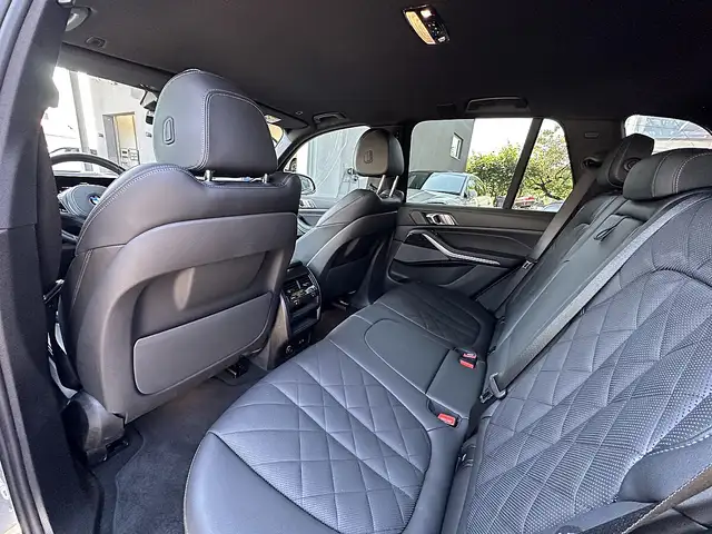 BMW X5 xDrive30d M-Paket Aut. / Iconic Glow / Sportsit... Ansicht 14