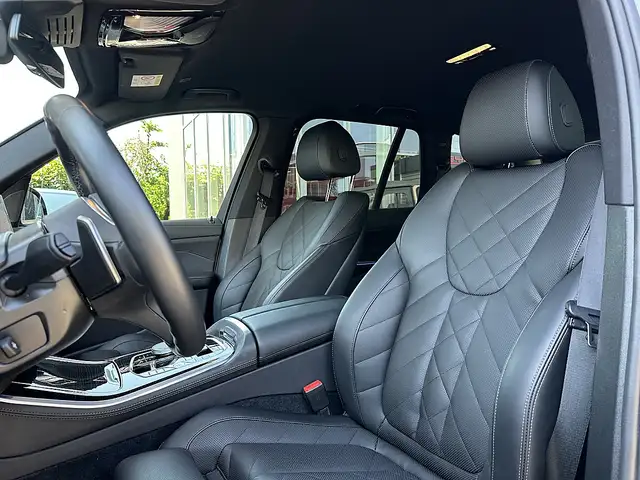 BMW X5 xDrive30d M-Paket Aut. / Iconic Glow / Sportsit... Ansicht 33