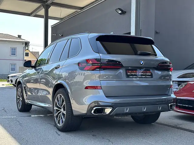 BMW X5 xDrive30d M-Paket Aut. / Iconic Glow / Sportsit... Ansicht 8