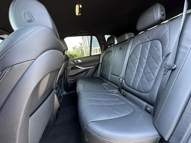 BMW X5 xDrive30d M-Paket Aut. / Iconic Glow / Sportsit... Ansicht 15