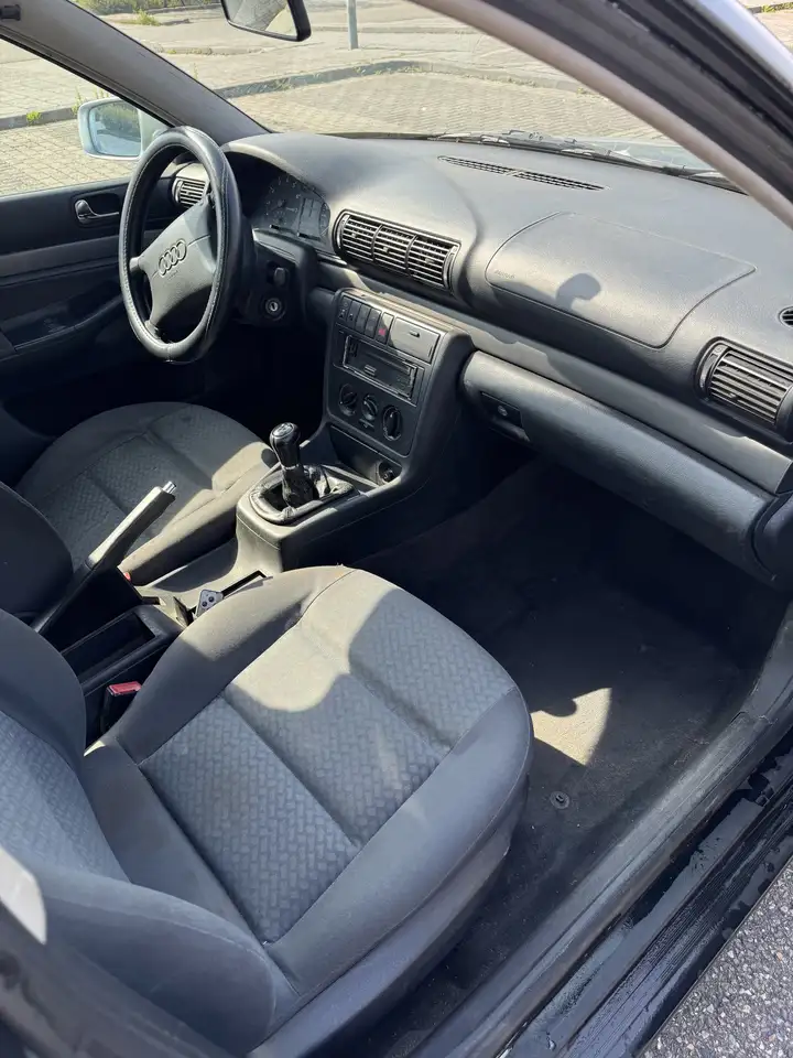 Audi A4 Avant 1.8, foto 7