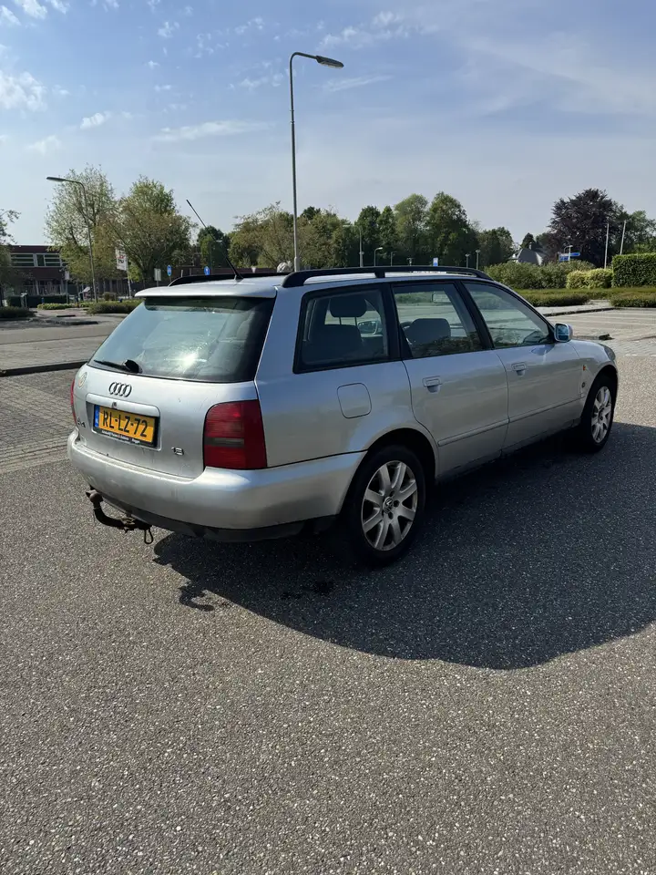 Audi A4 Avant 1.8, foto 4
