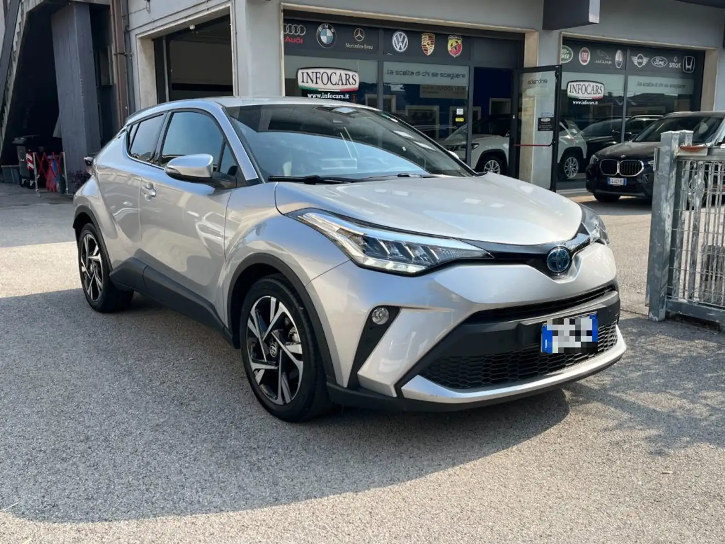 Toyota C-HR 2.0 Hybrid E-CVT Trend - PROMO Argento - 1