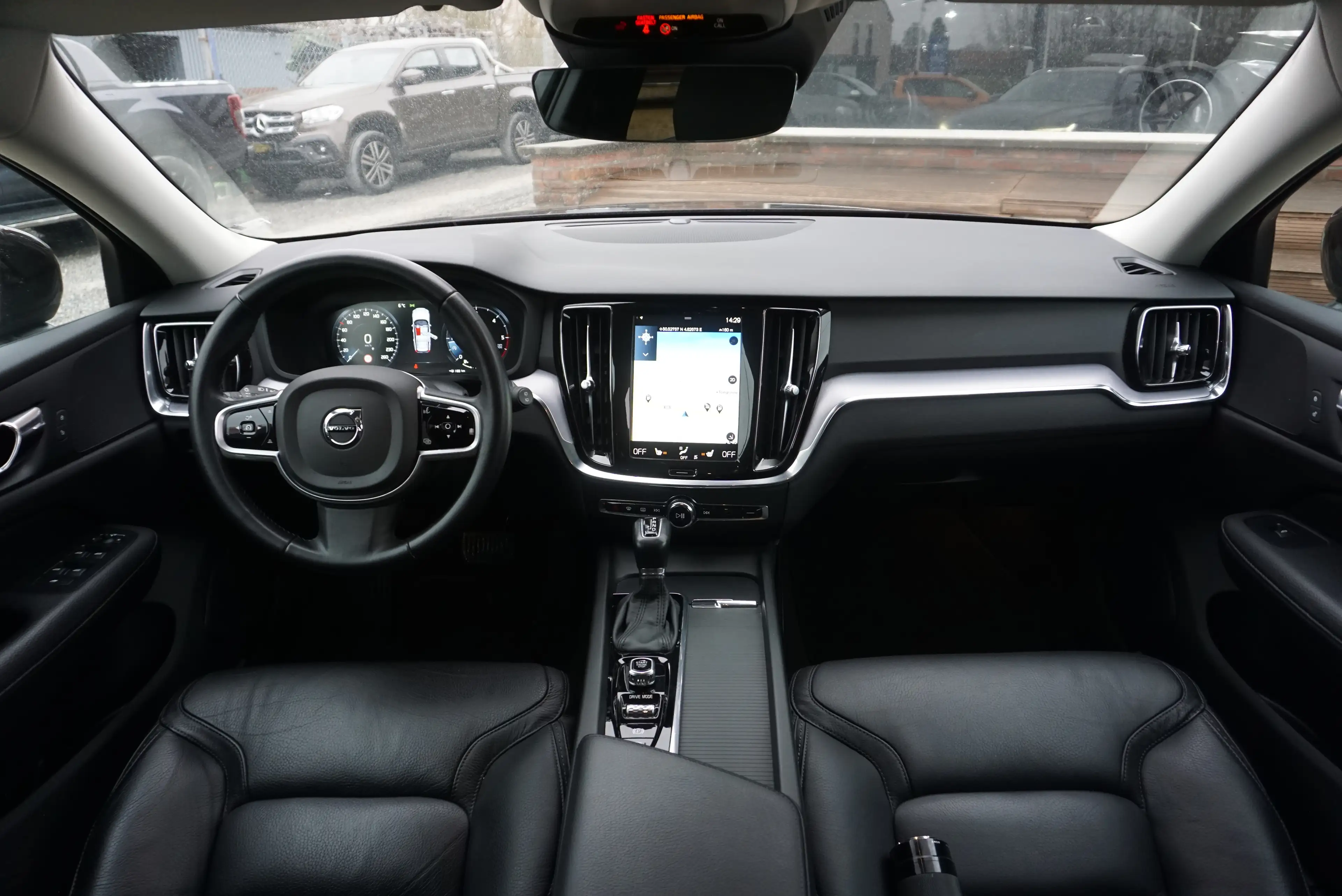 Volvo V60 Cross Country 2.0 D3 AWD AUTO COCKPIT CAMERA CLIMTRONIC LED — photo 10