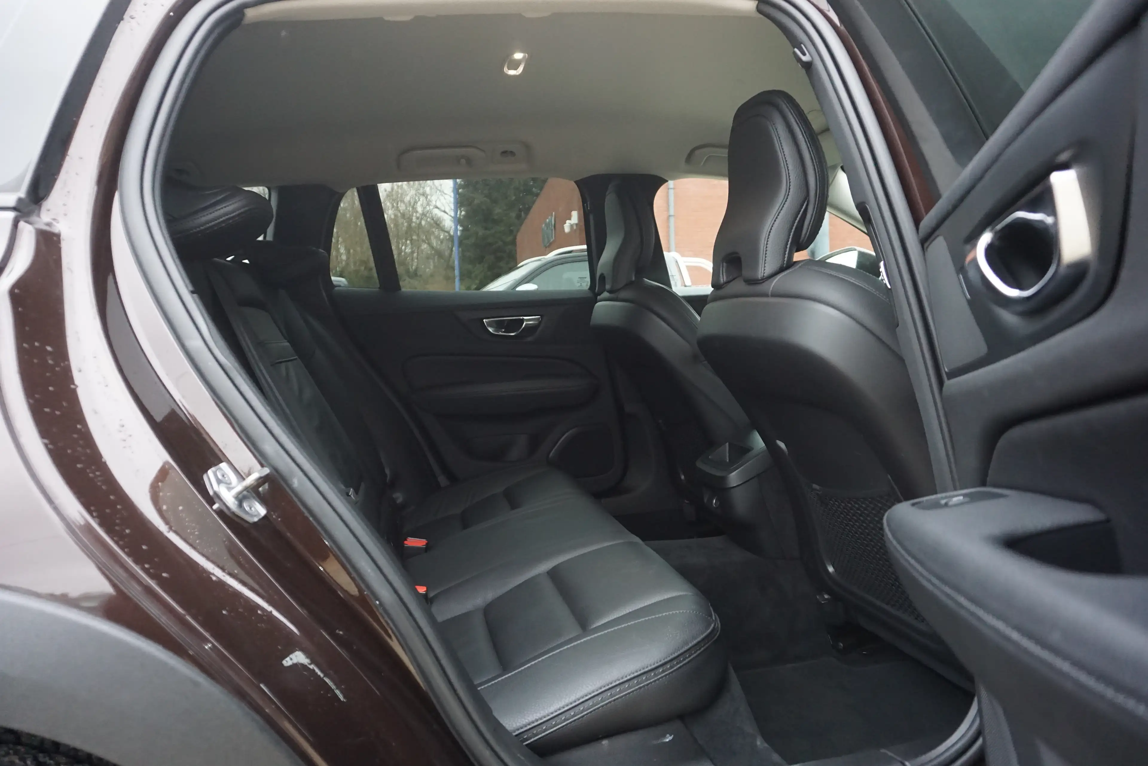Volvo V60 Cross Country 2.0 D3 AWD AUTO COCKPIT CAMERA CLIMTRONIC LED — photo 11