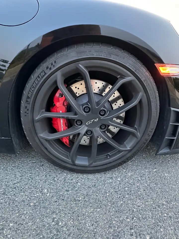 Porsche 718 Cayman снимка Porsche 718 Cayman