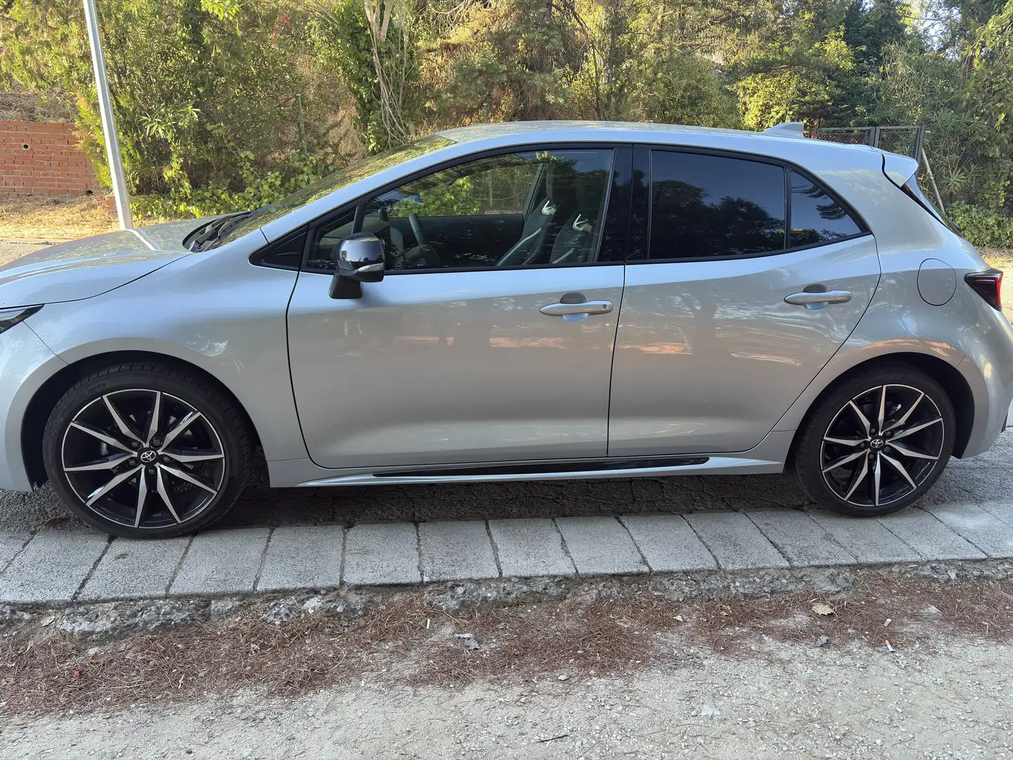 Toyota Corolla 140H GR Sport - 2