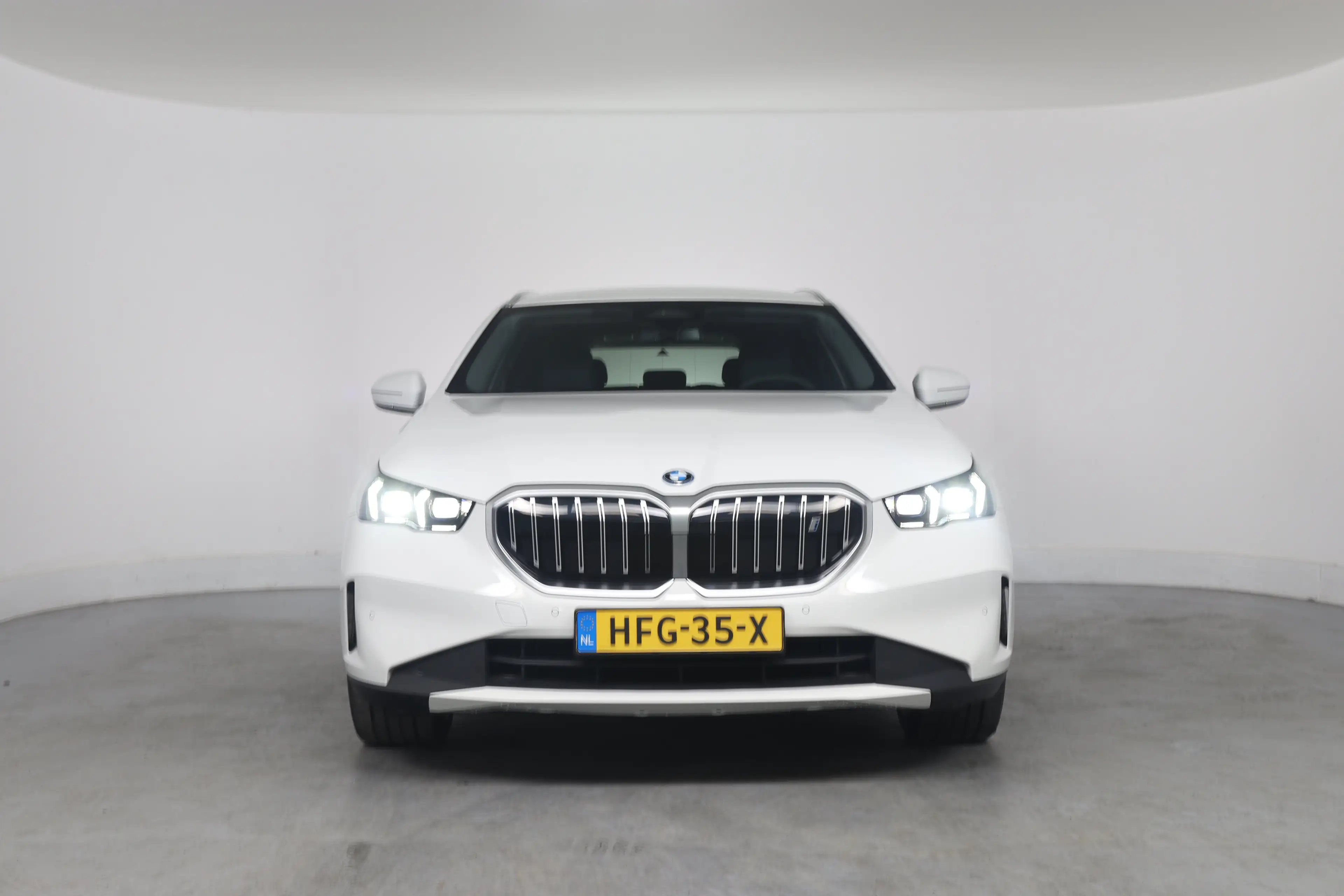BMW i5 Touring eDrive40 84kWh | Bowers&Wilkins | SOH 95% — photo 11