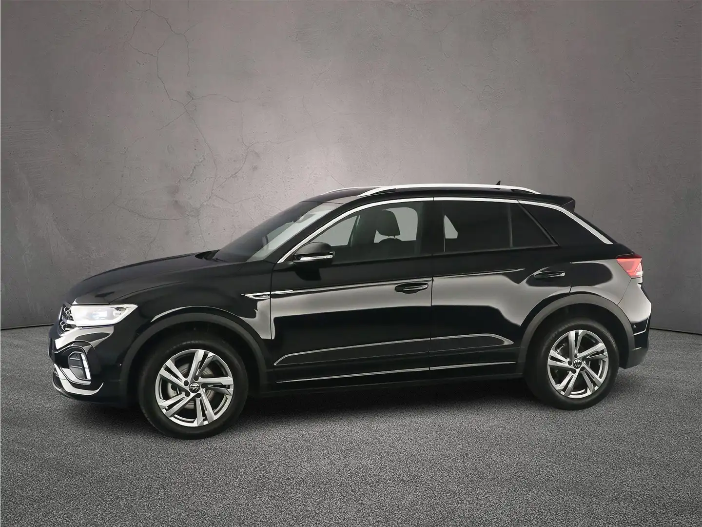 Volkswagen T-Roc R-Line Edition 1.5 TSI 150pk DSG Automaat Trekhaak Noir - 2