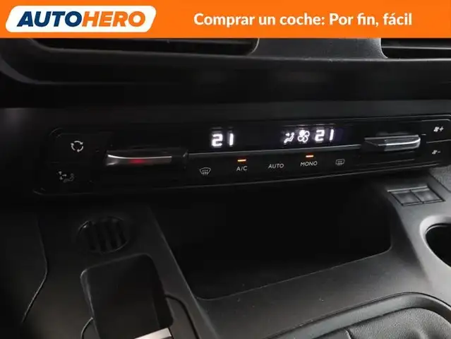 Peugeot Rifter view 27