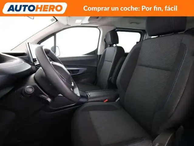 Peugeot Rifter view 11