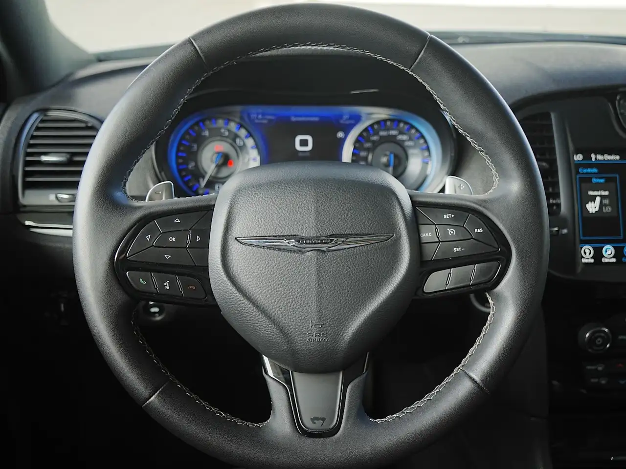 Chrysler 300 снимка Chrysler 300