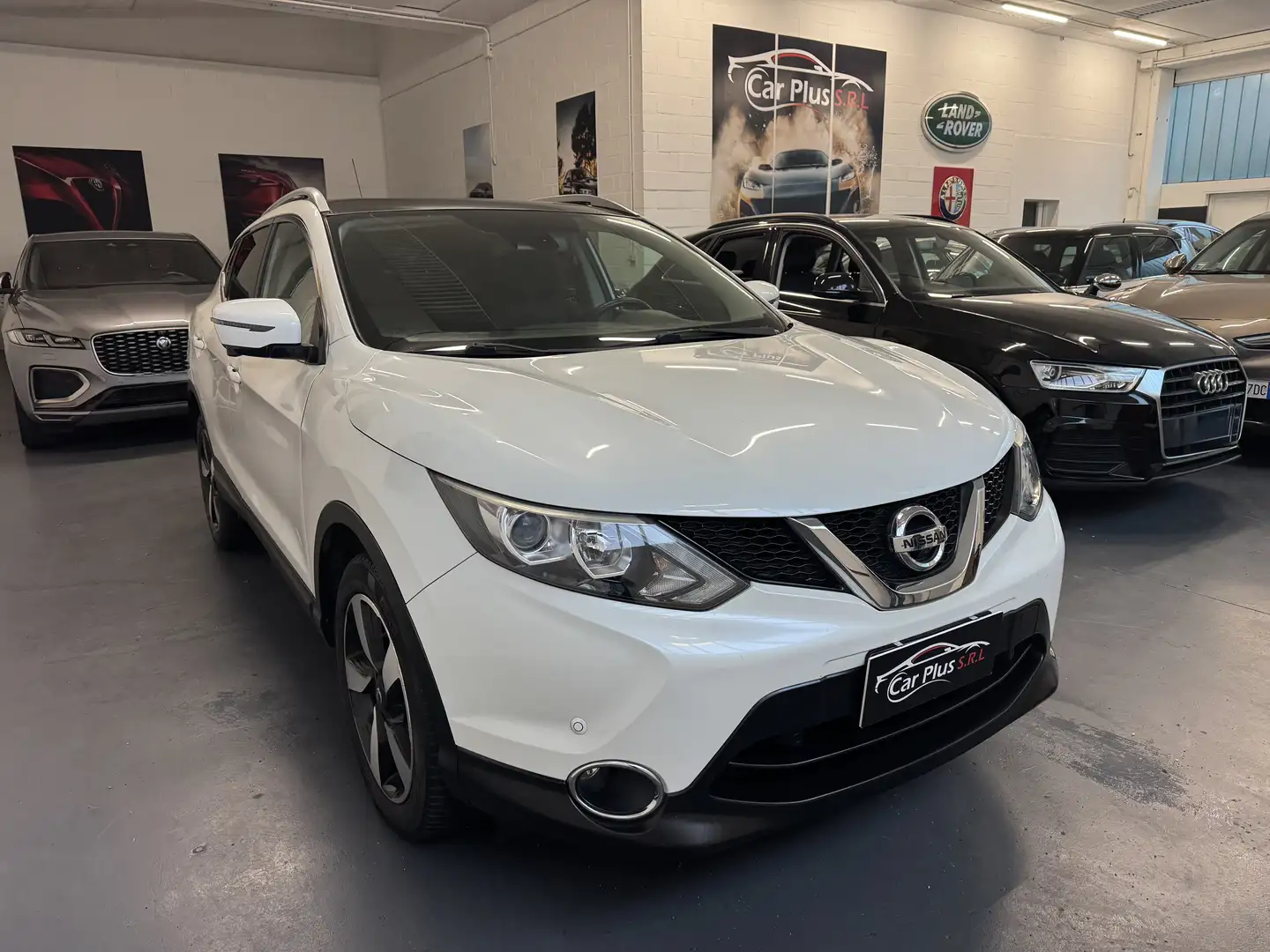 Nissan Qashqai Qashqai II 1.2 dig-t N-Connecta 115cv Bianco - 1