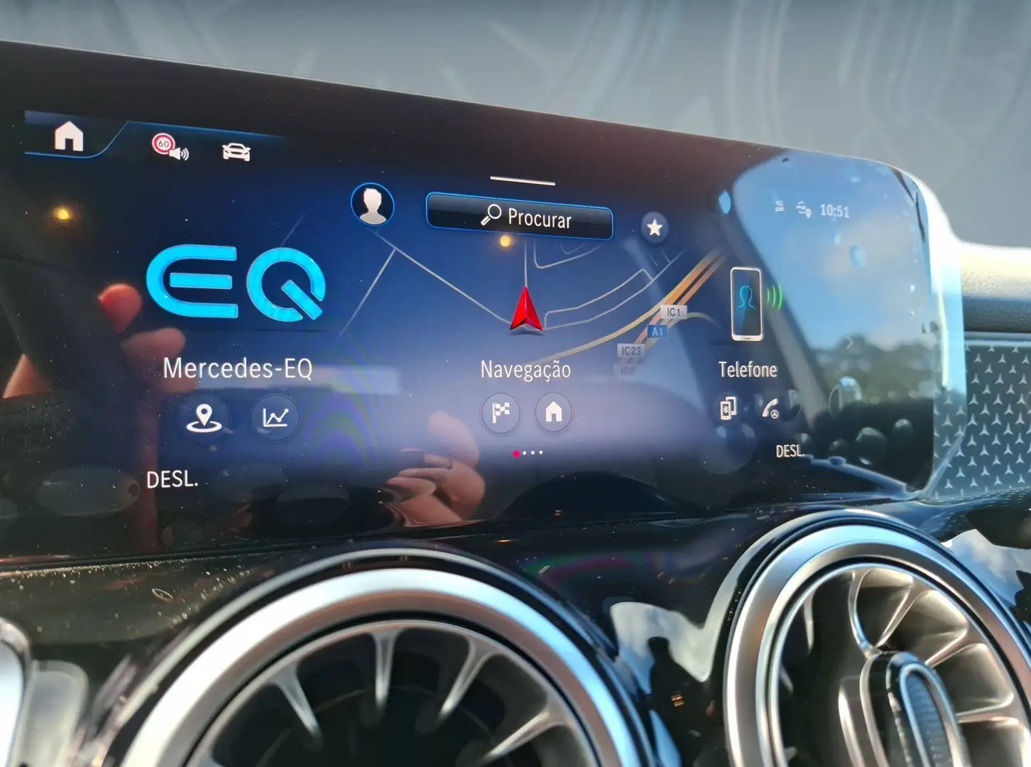 Mercedes-Benz EQB 250 - 1