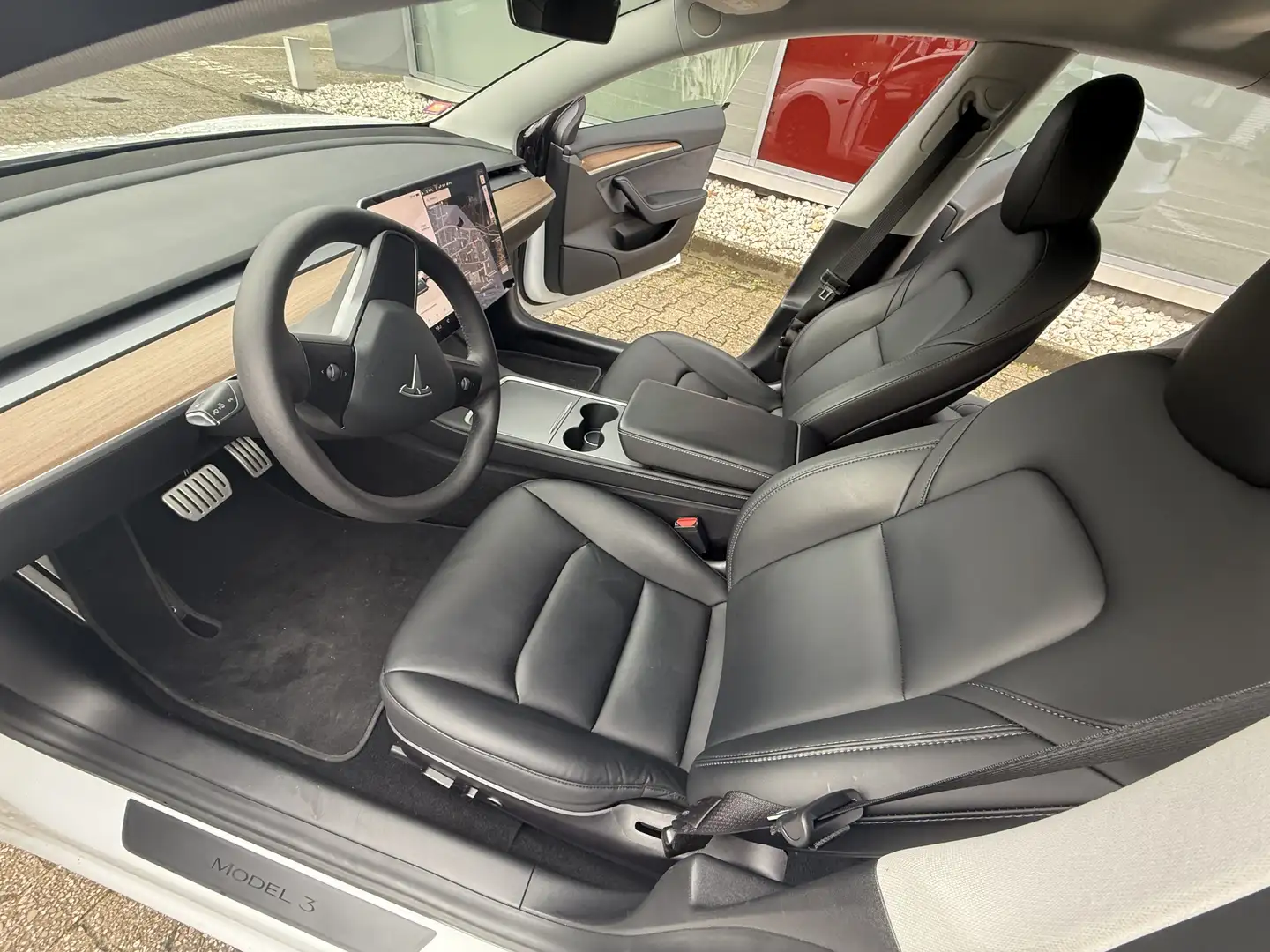 Tesla Model 3 Performance - 2