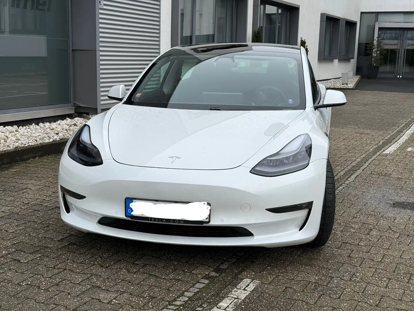 Tesla Model 3 Performance - 1