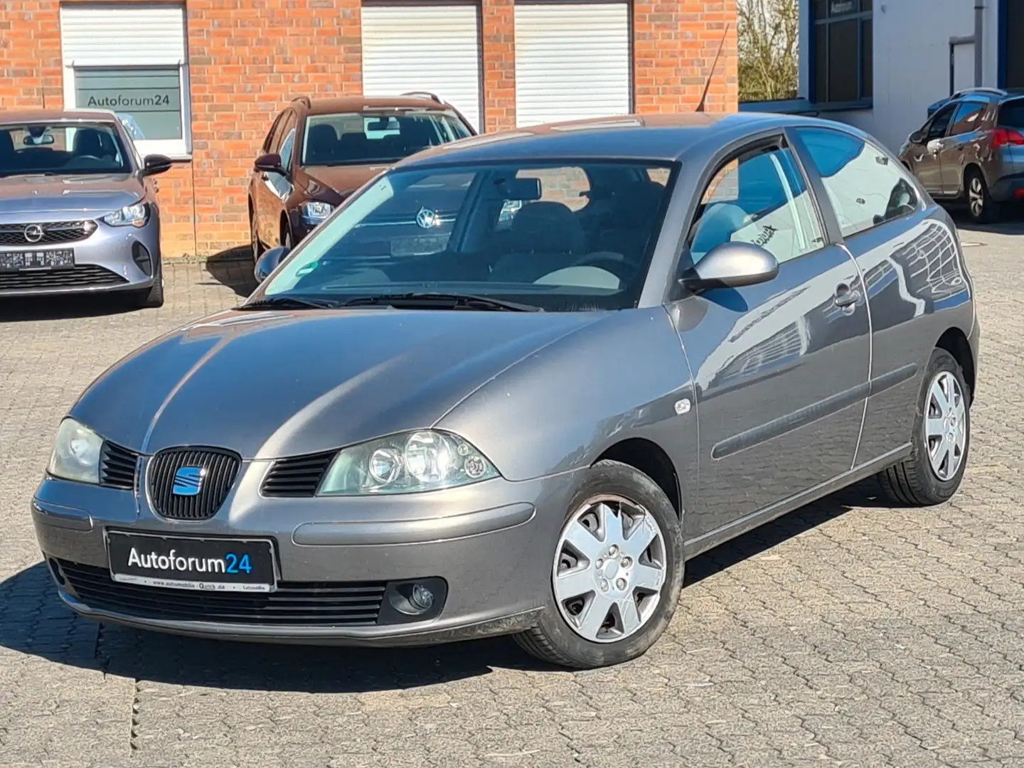 SEAT Ibiza 1.4 16V 55kW Fresh.*Klima*Isofix* Gold - 1
