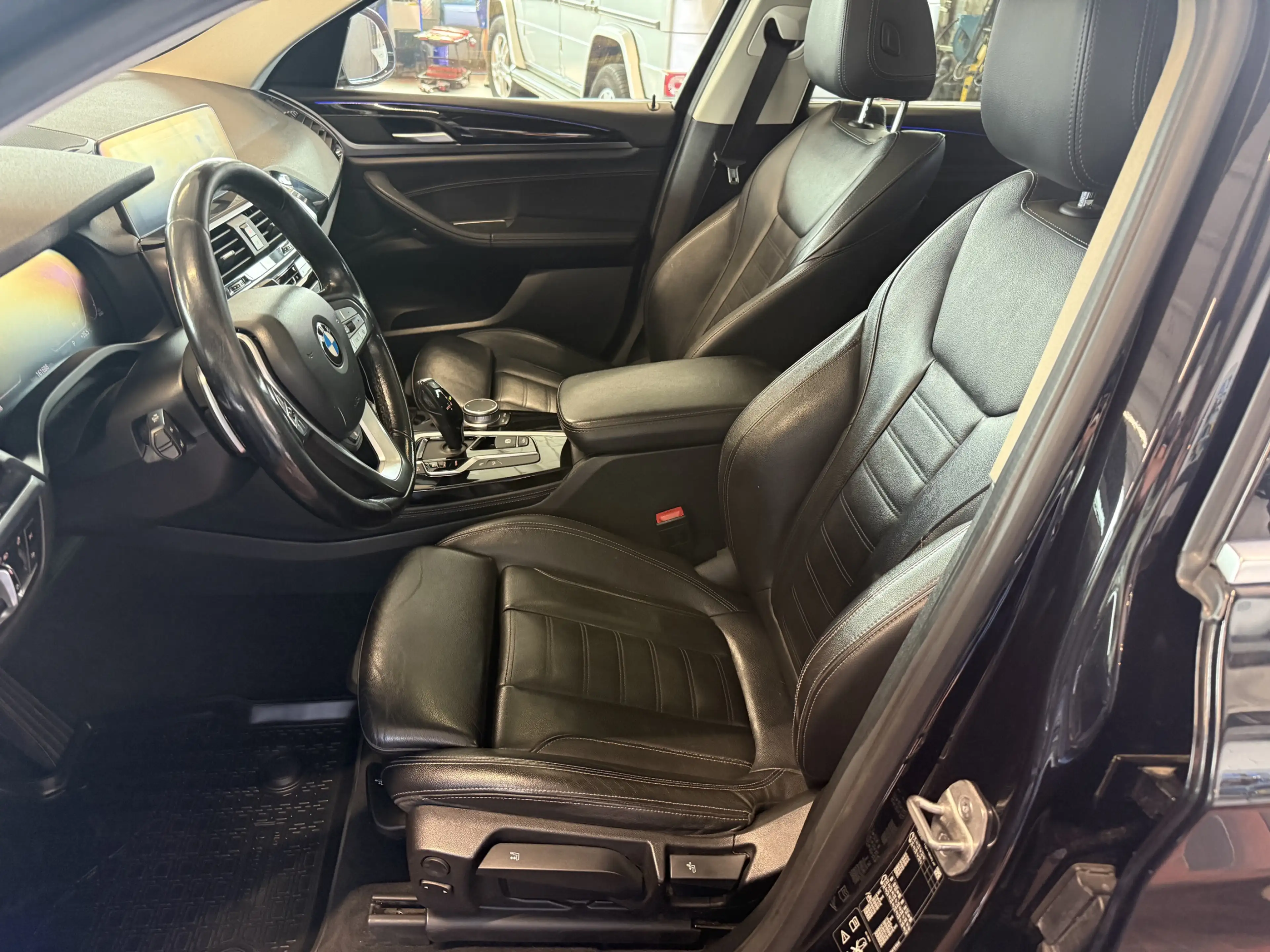 BMW X4 xDrive 30d xLine AHK+LED+HEADUP+R-KAMERA+PANO — photo 5