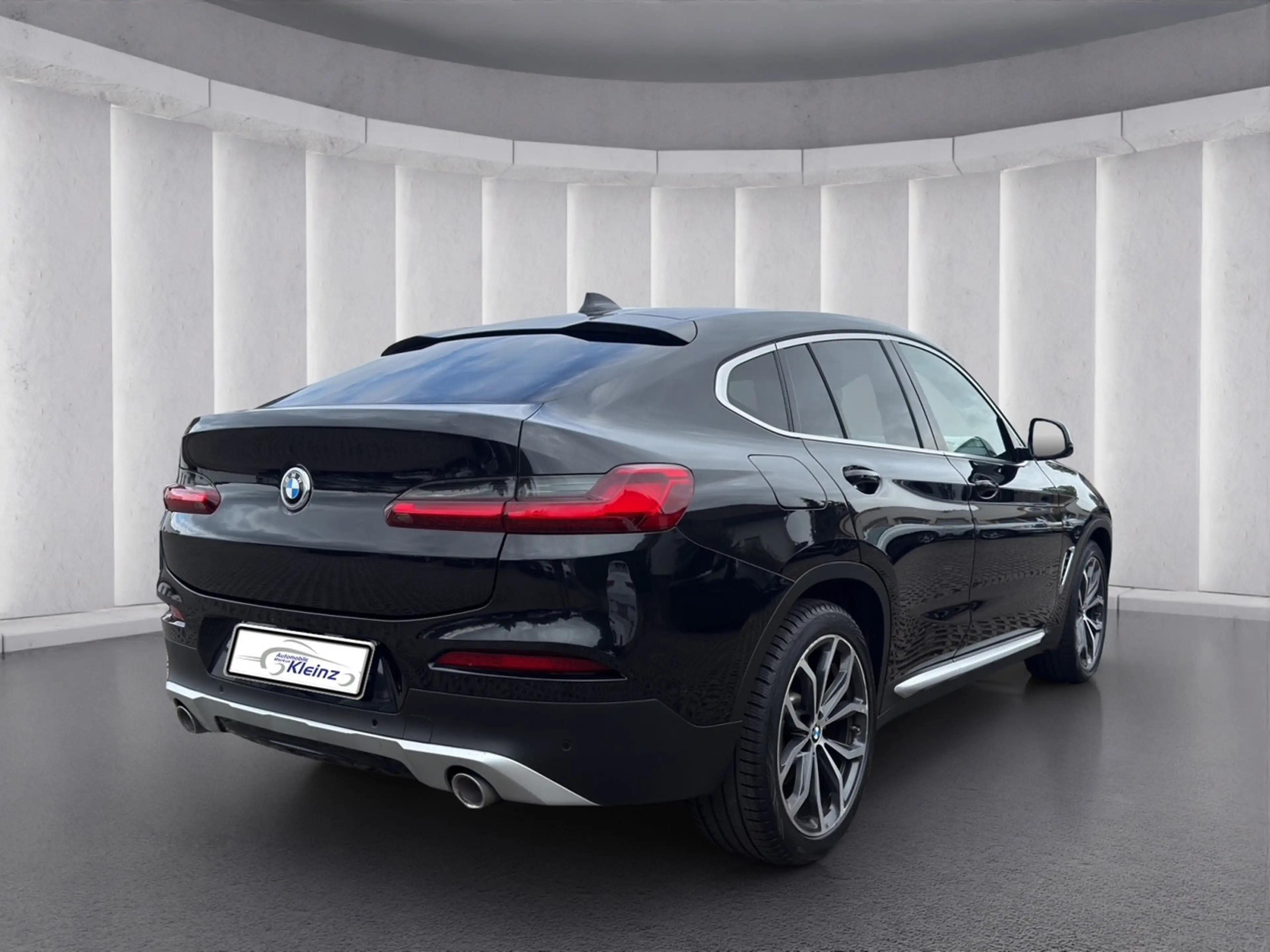 BMW X4 xDrive 30d xLine AHK+LED+HEADUP+R-KAMERA+PANO — photo 3
