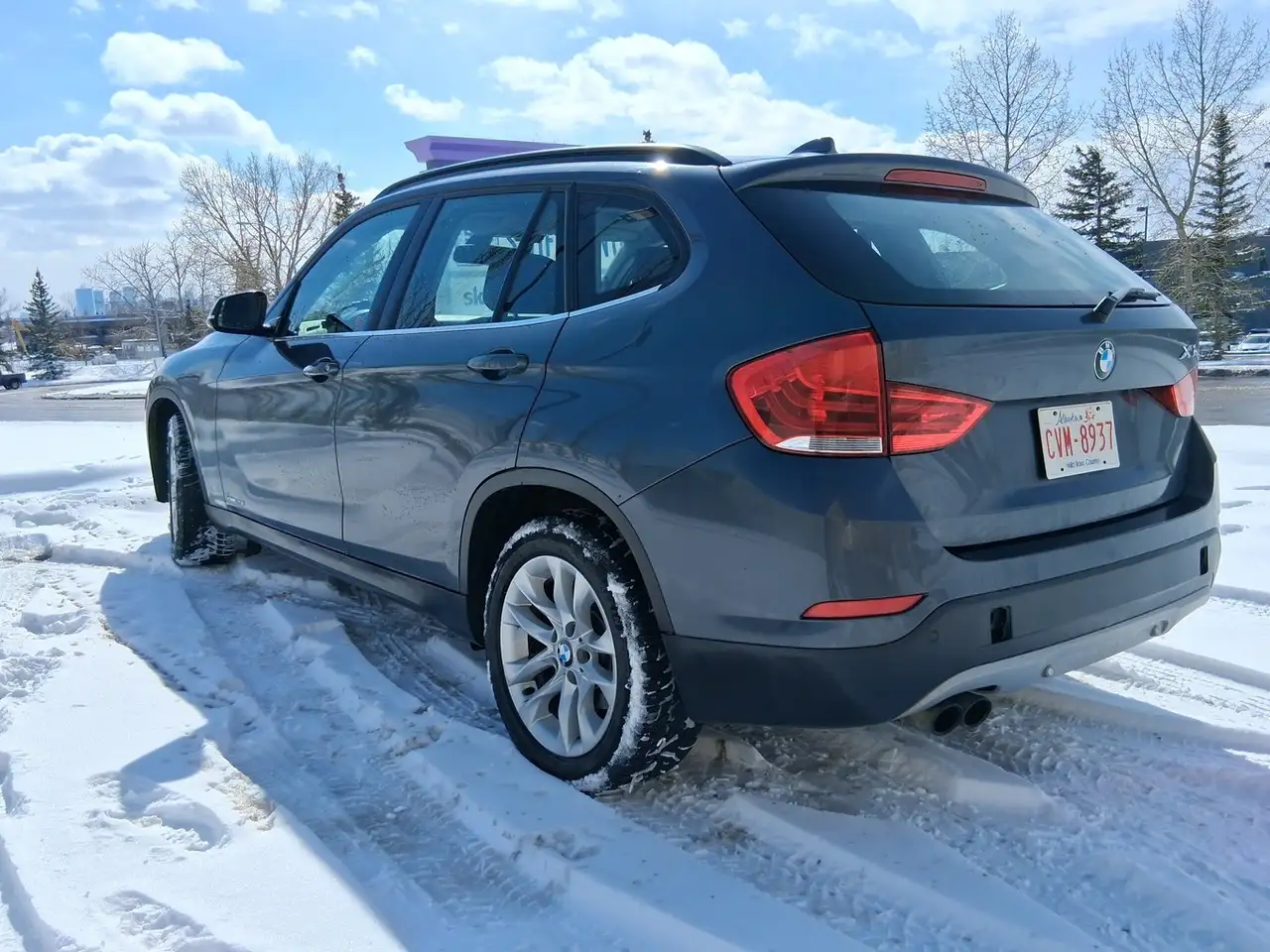 BMW X1 снимка BMW X1