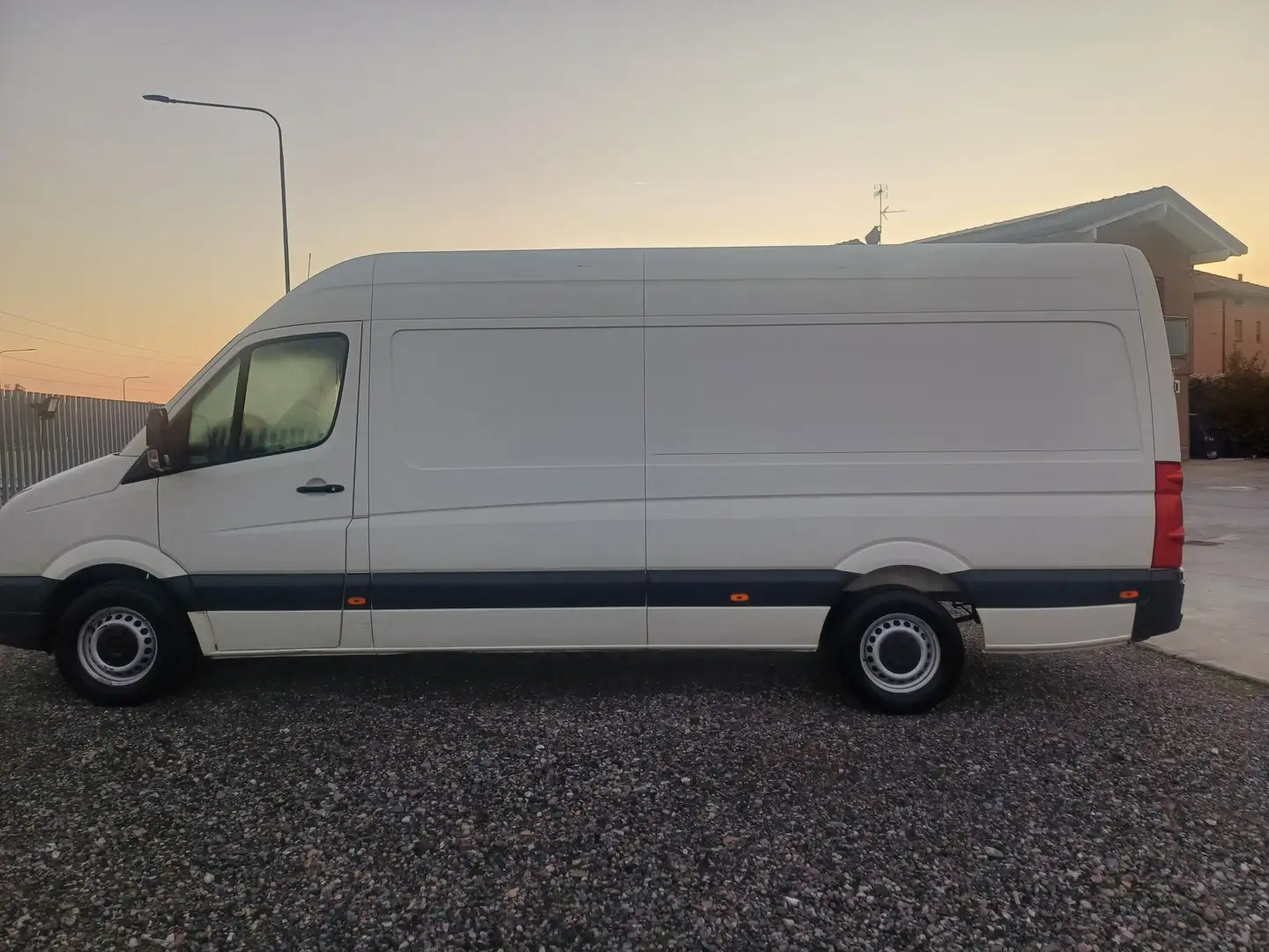 Volkswagen Crafter Weiß - 1