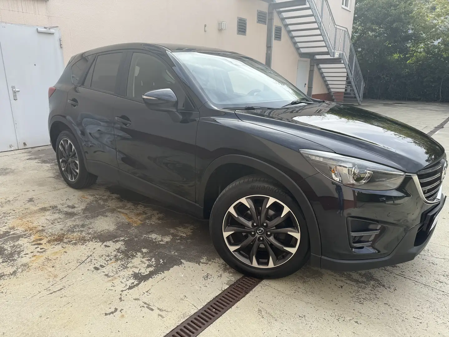 Mazda CX-5 Sports-Line AWD mit Klima/Navi/Leder/PDC/19Zoll/ Schwarz - 2