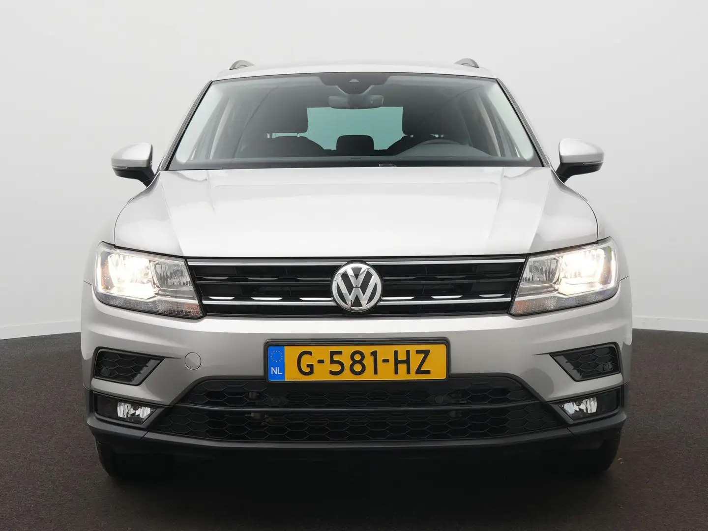 Volkswagen Tiguan 1.5 TSI Comfortline l Zwenkbare trekhaak l Navi l Gris - 2