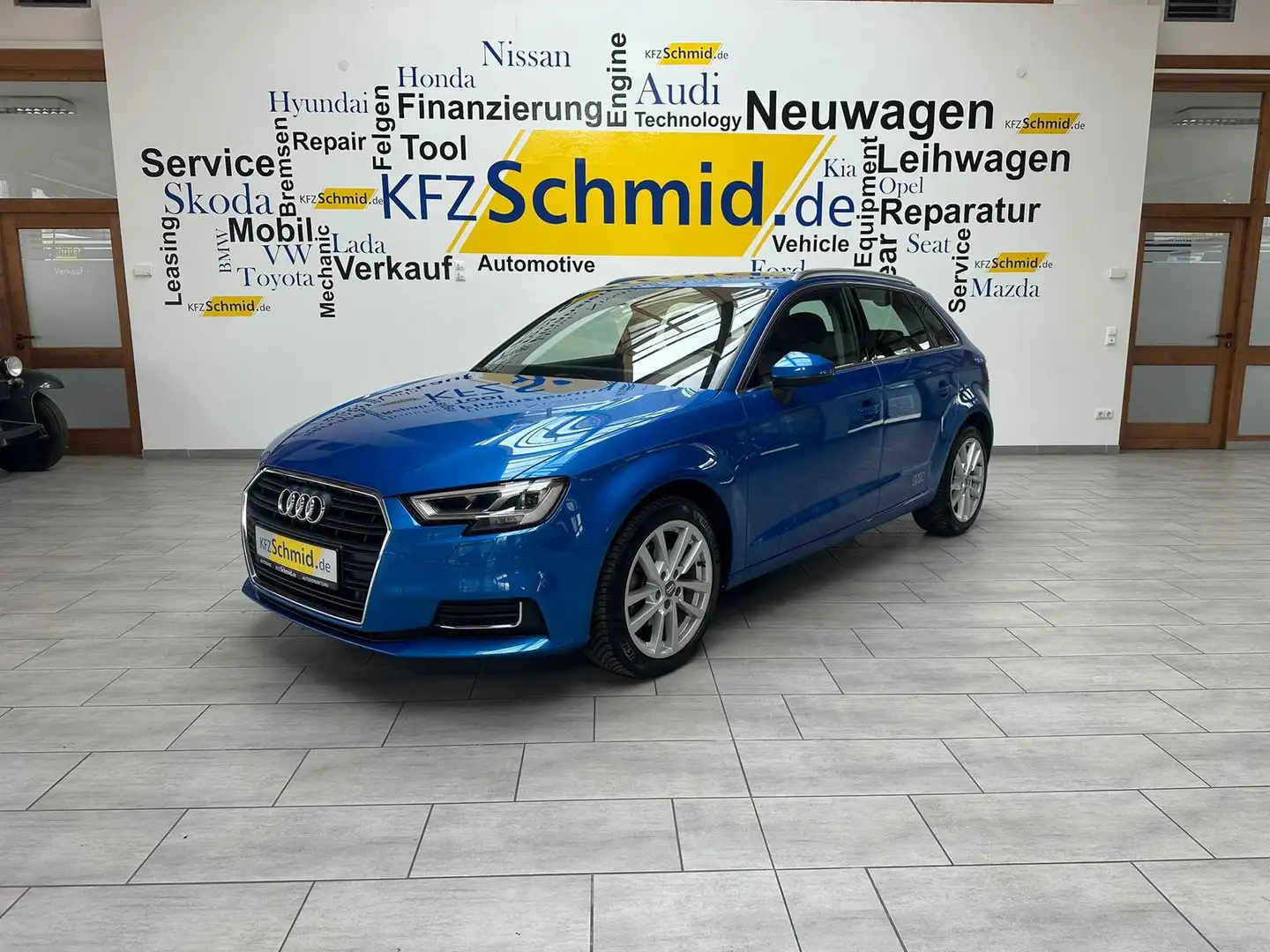 Audi A3 Sportback 1.6 TDI 30 TDI design Azul - 1